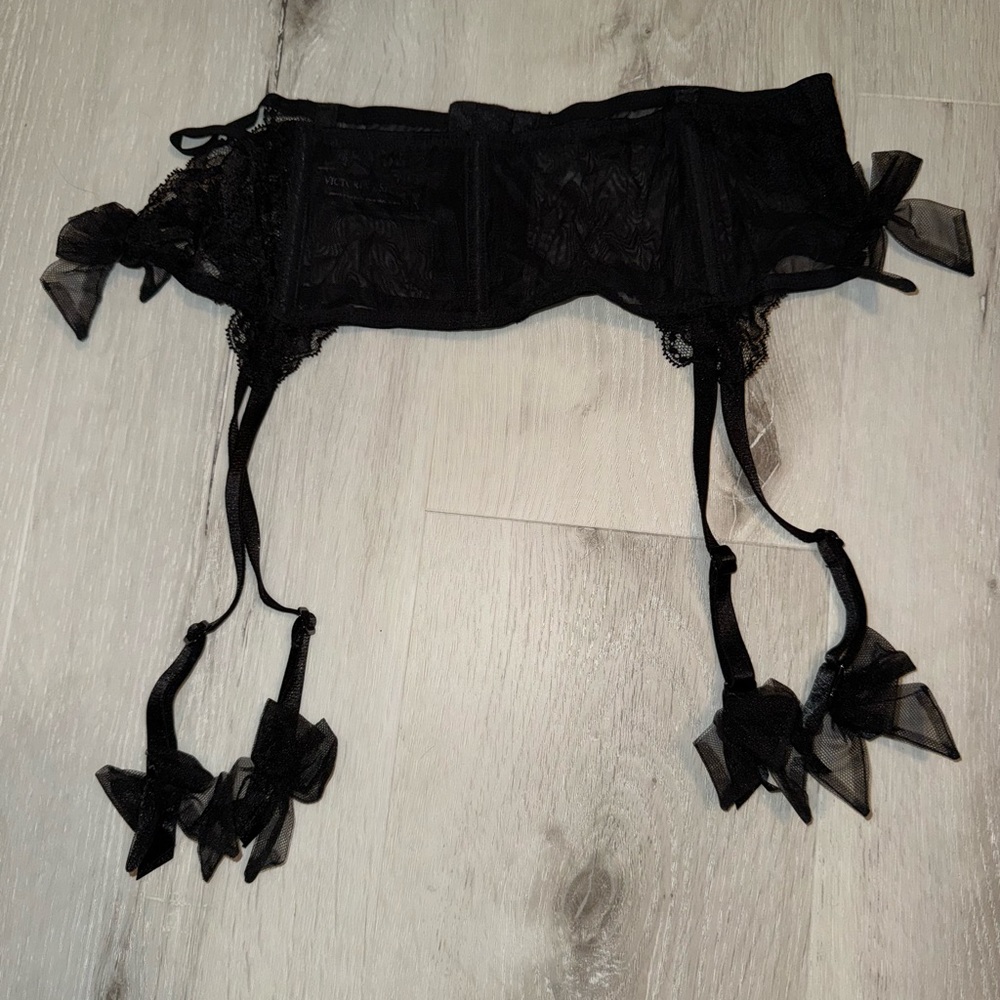 Victoria Secret Garter Belt